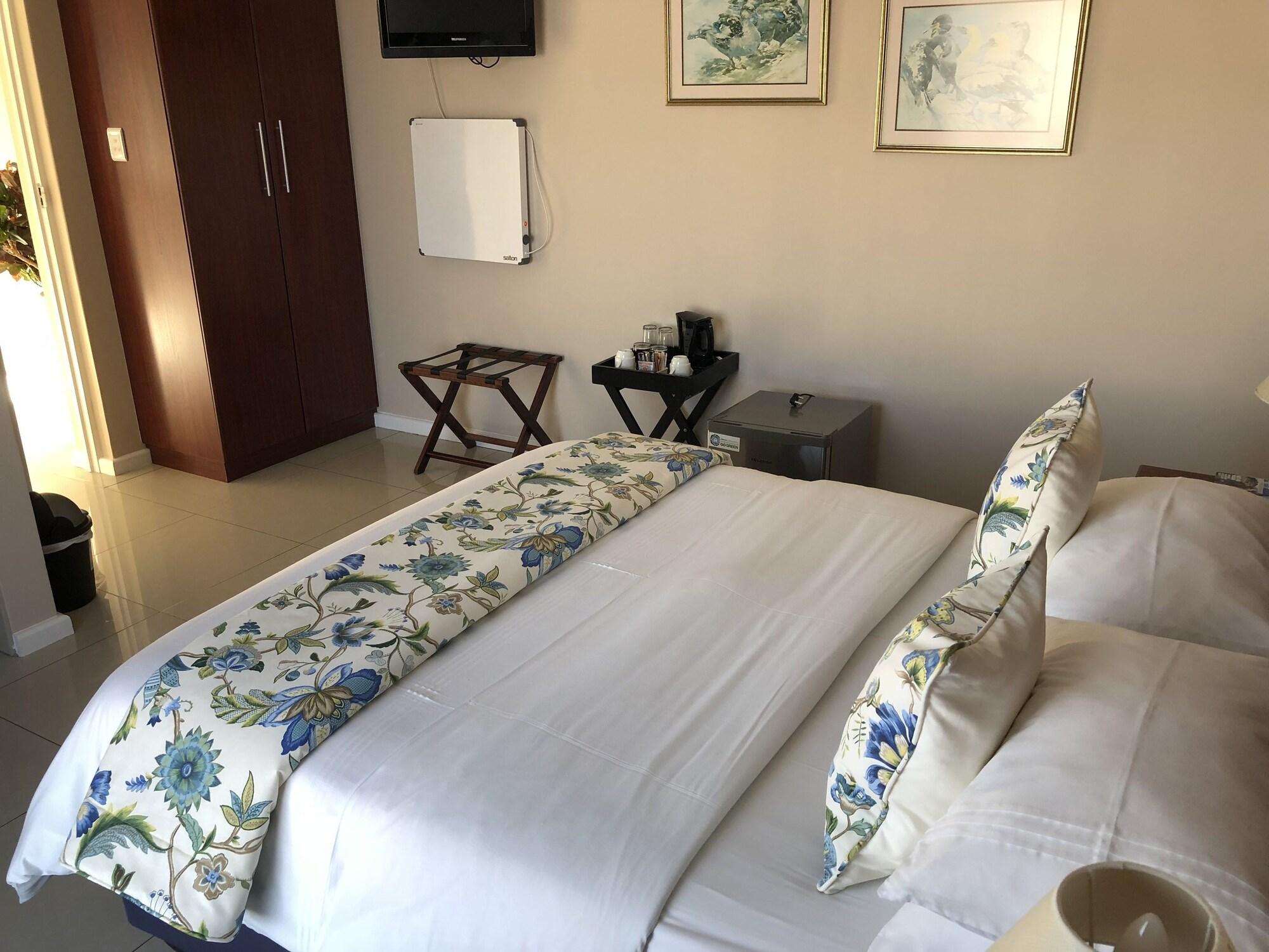 Le Blue Guesthouse Порт Елизабет Екстериор снимка