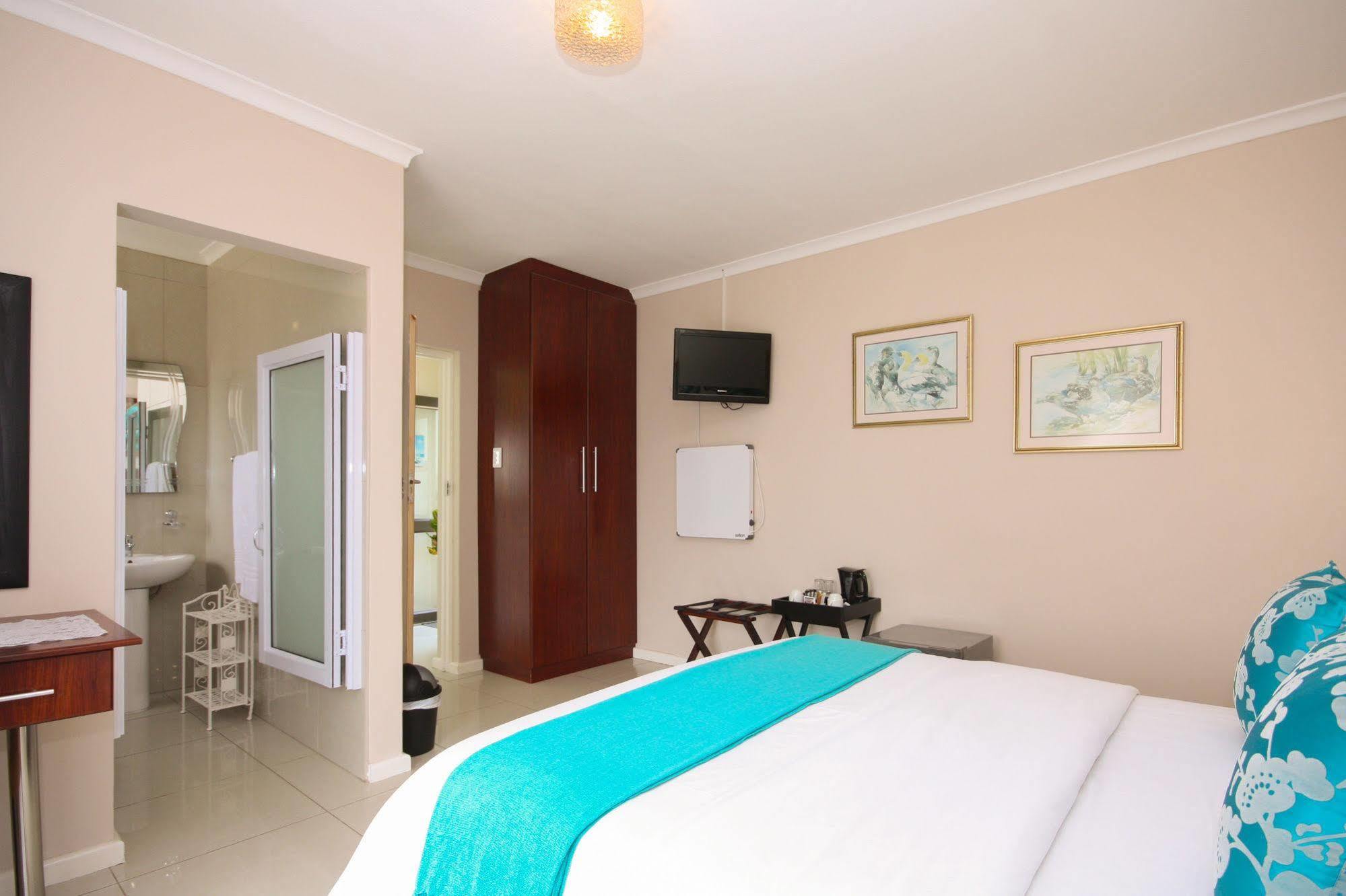 Le Blue Guesthouse Порт Елизабет Екстериор снимка