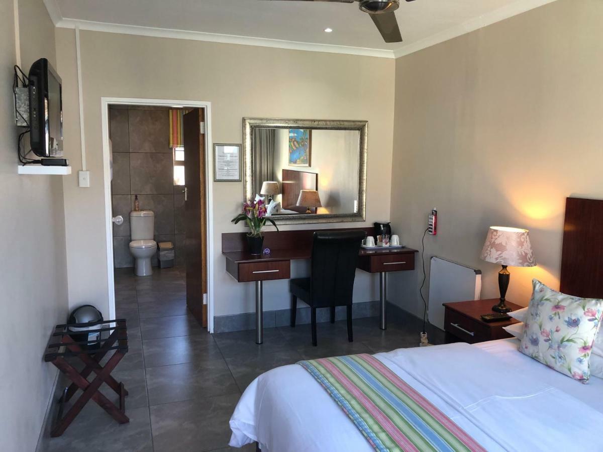 Le Blue Guesthouse Порт Елизабет Екстериор снимка
